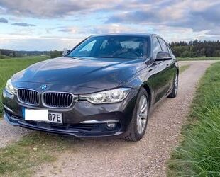 BMW BMW 330e Luxury Line Top Ausstattung (ACC, HUD, LE Gebrauchtwagen