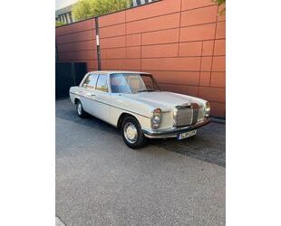 Mercedes-Benz 220 Gebrauchtwagen