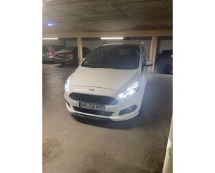 Ford S-Max Gebrauchtwagen