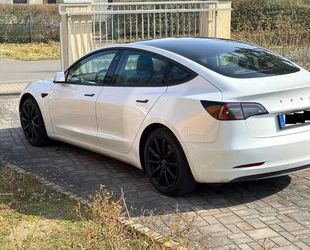 Tesla Model 3 Gebrauchtwagen