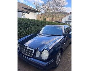 Mercedes-Benz 220 Gebrauchtwagen