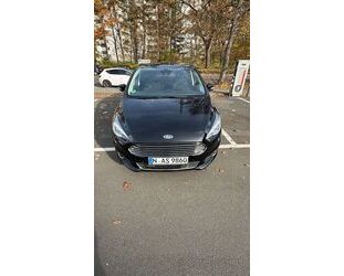 Ford S-Max Gebrauchtwagen