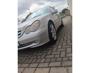 Mercedes-Benz 240 Gebrauchtwagen
