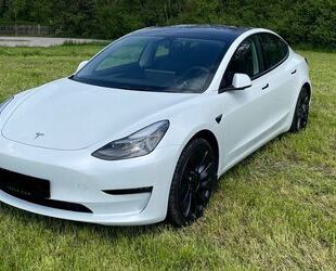 Tesla Model 3 Gebrauchtwagen