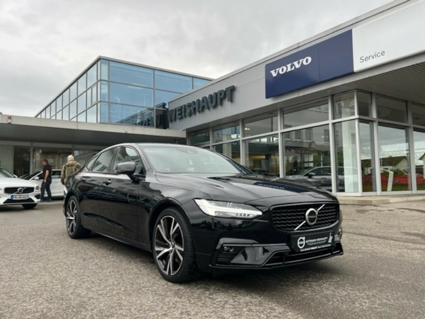 S90