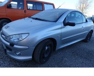 Peugeot 206 CC Platinum Klima Navi Leder Sitzh. Alu WR Gebrauchtwagen