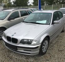 BMW 323