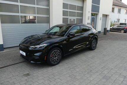 Ford Mustang Mach-E Gebrauchtwagen