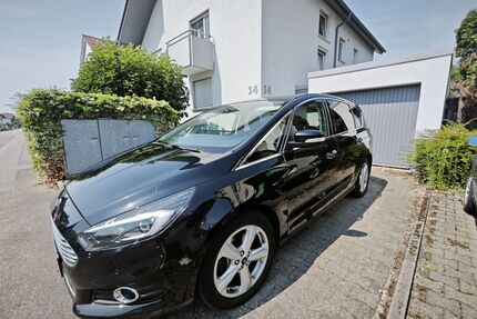 Ford S-Max Gebrauchtwagen
