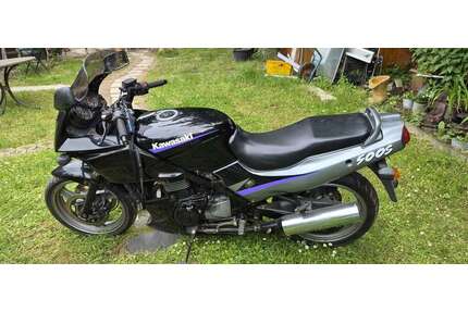 Kawasaki GPZ 500 S Gebrauchtwagen