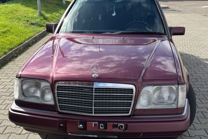 Mercedes-Benz 220 Gebrauchtwagen