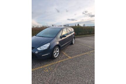 Ford S-Max Gebrauchtwagen