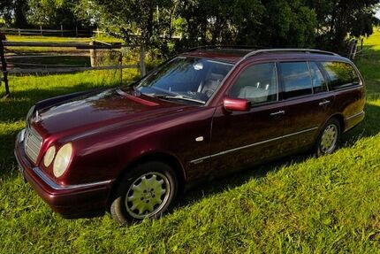 Mercedes-Benz E 230 Gebrauchtwagen