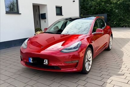 Tesla Model 3 Gebrauchtwagen