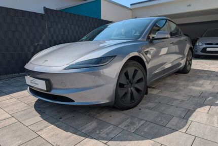 Tesla Model 3 Gebrauchtwagen