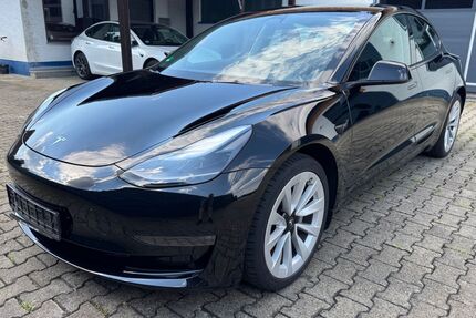 Tesla Model 3 Gebrauchtwagen