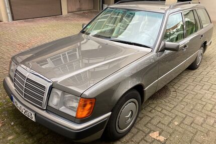 Mercedes-Benz 220 Gebrauchtwagen