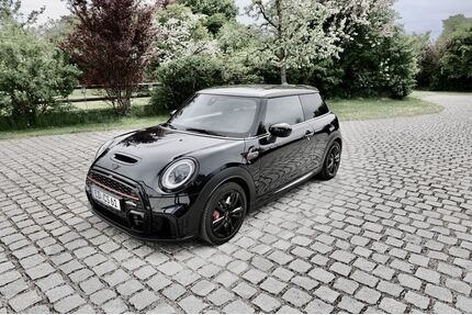 Mercedes-Benz John Cooper Works 