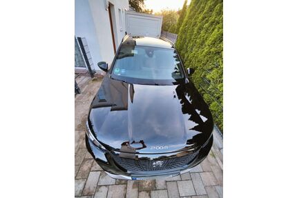 Peugeot e-2008 Gebrauchtwagen