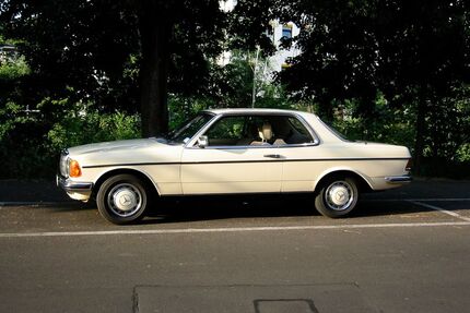 Mercedes-Benz 230 Gebrauchtwagen