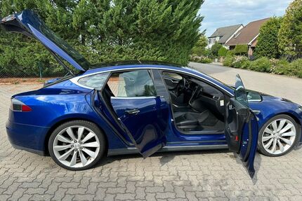 Tesla Model S Gebrauchtwagen