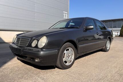 Mercedes-Benz E 200 Gebrauchtwagen