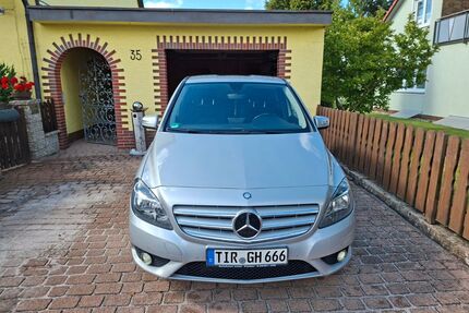 Mercedes-Benz B 180 Gebrauchtwagen