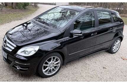 Mercedes-Benz B 180 Gebrauchtwagen