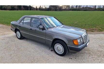 Mercedes-Benz E 260 Gebrauchtwagen