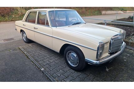 Mercedes-Benz 220 Gebrauchtwagen
