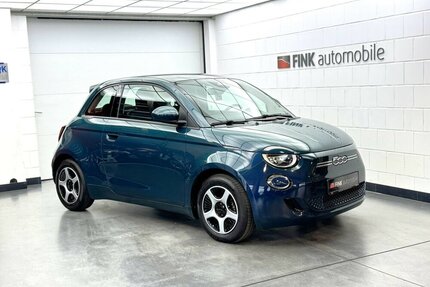 Fiat 500e Action CarPlay Android Automatik 1.Hand Gebrauchtwagen