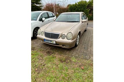 Mercedes-Benz E 270 Gebrauchtwagen