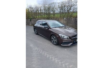Mercedes-Benz CLA 180 Shooting Brake Gebrauchtwagen