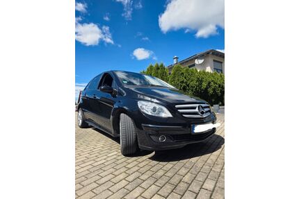 Mercedes-Benz B 200 Gebrauchtwagen
