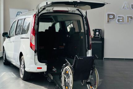 Ford Grand Tourneo Gebrauchtwagen