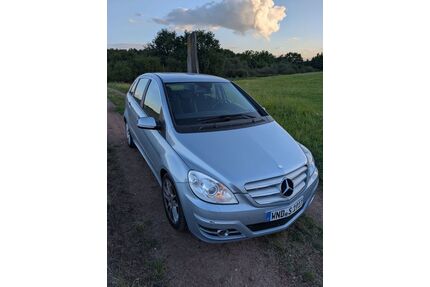 Mercedes-Benz B 200 Gebrauchtwagen
