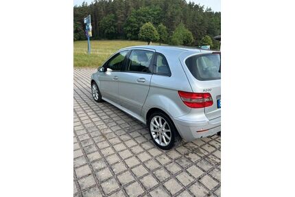 Mercedes-Benz B 200 Gebrauchtwagen
