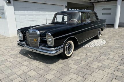 Mercedes-Benz 230 Gebrauchtwagen