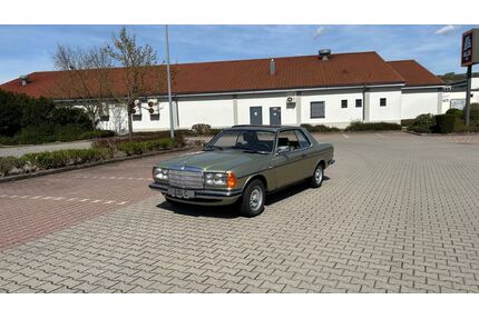 Mercedes-Benz 230 Gebrauchtwagen