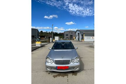 Mercedes-Benz 220 Gebrauchtwagen