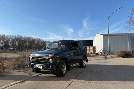 Lada Niva Gebrauchtwagen