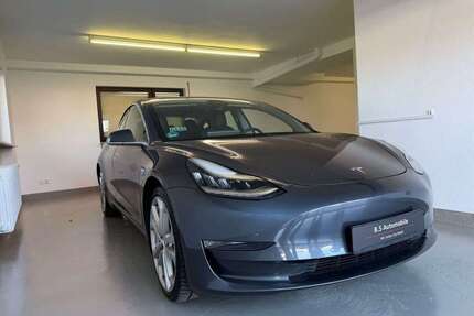 Tesla Model 3 Gebrauchtwagen