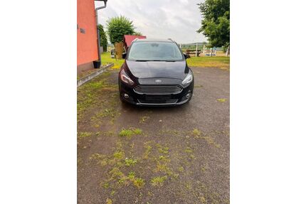 Ford S-Max Gebrauchtwagen