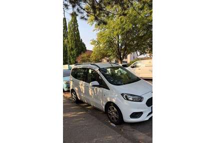 Ford Tourneo Courier Gebrauchtwagen