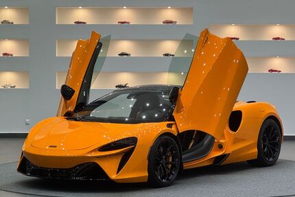 McLaren Artura Gebrauchtwagen