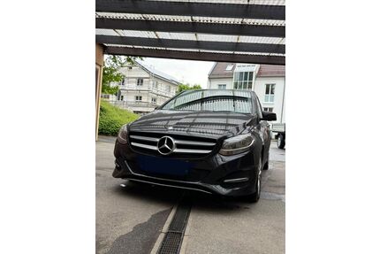 Mercedes-Benz B 220 Gebrauchtwagen