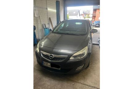 Opel Astra Gebrauchtwagen