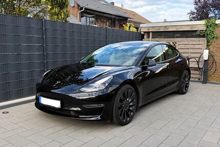 Tesla Model 3 Gebrauchtwagen