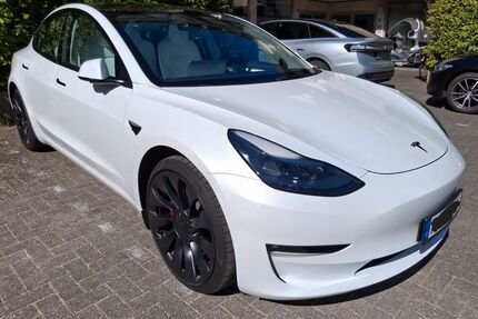 Tesla Model 3 Gebrauchtwagen
