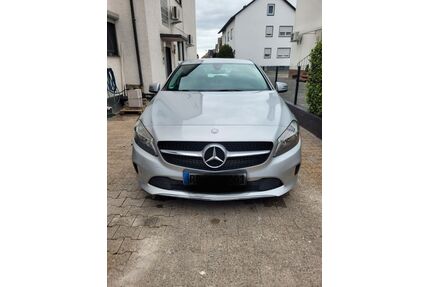 Mercedes-Benz A 180 Gebrauchtwagen
